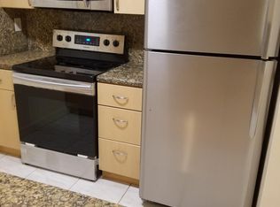 3396 Foxcroft Rd APT 101, Hollywood, FL 33025