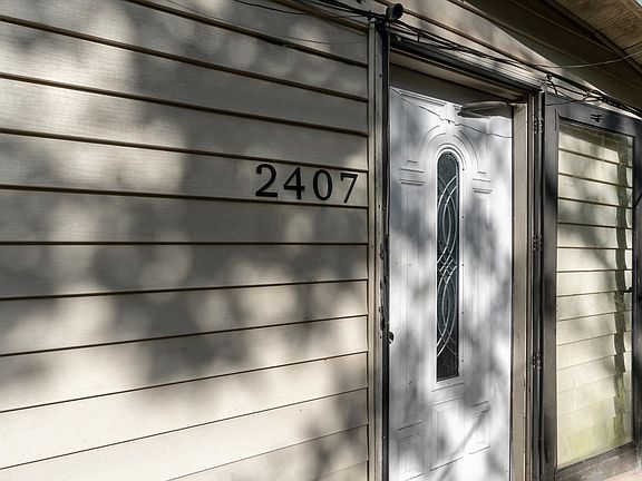 5th image of 2407 McBride Rd