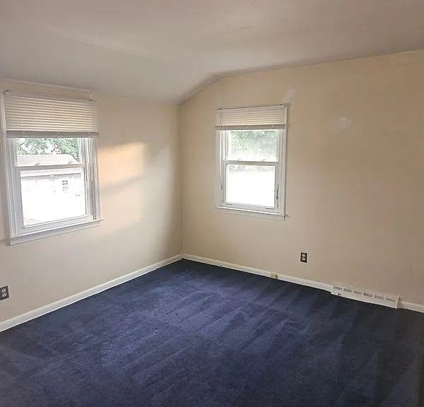 206 Stevenson Ave — Photo 6