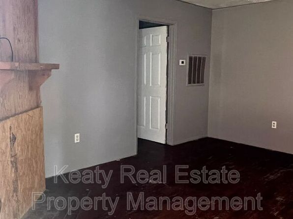 108 Meudon St Unit B