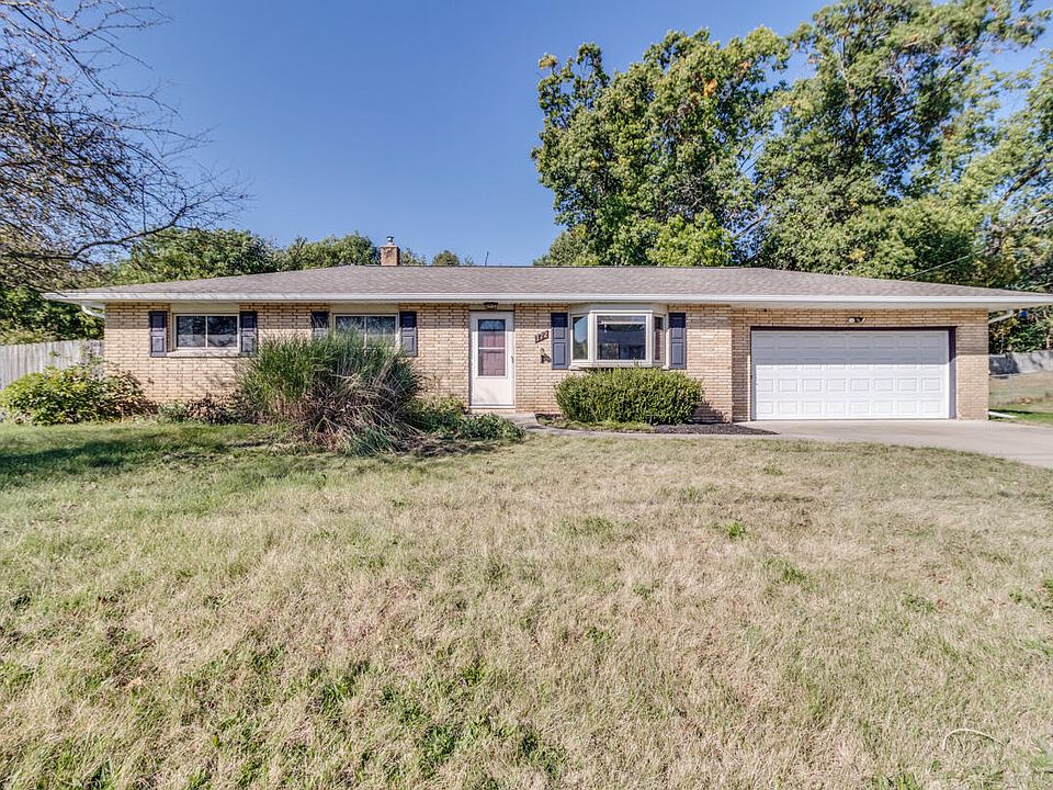1st image of 172 Eisenhower Dr