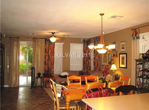 3rd image of 10985 Lampione St