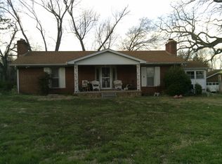 3114 Maxey Rd, Cedar Hill, TN 37032