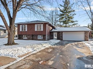 2832 Ticonderoga St, Springfield, IL 62704