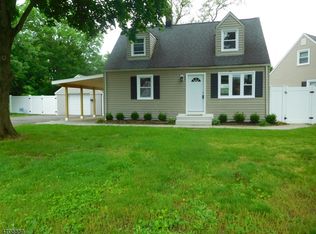 61 Bergen Ave, Wanaque, NJ 07420