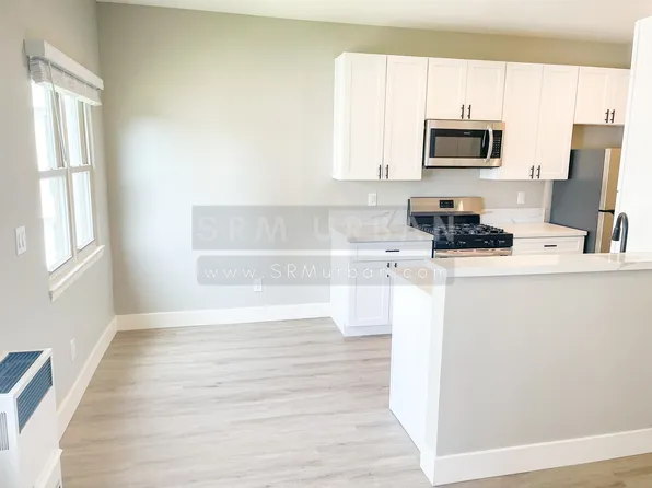 915 17th St #4, San Diego, CA 92101