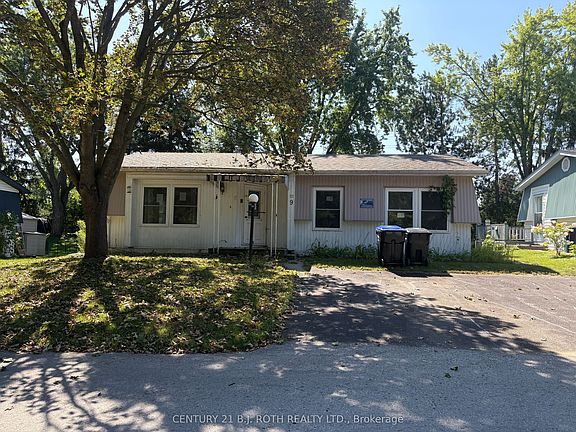 2nd image of 9 Cherrywood Ln