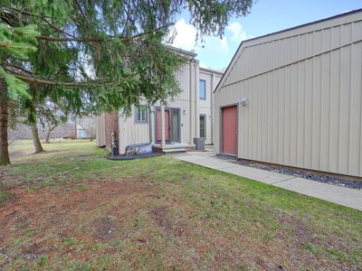 25027 Woodvale Dr S, Southfield, MI, 48034