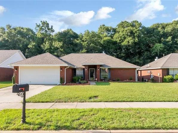 5832 Spyglass Dr, Mobile, AL 36618