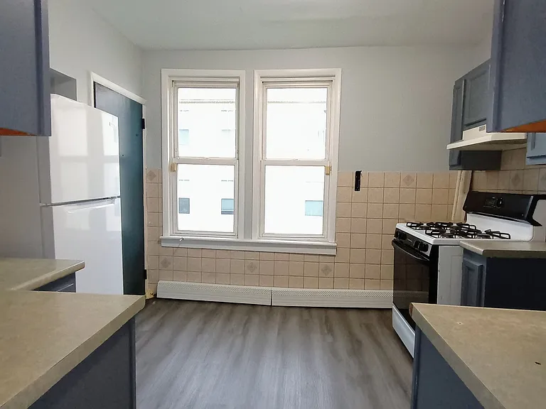 169 Johnson Ave — Photo 6