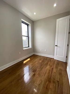 Rented by The Brokerage Group LLC | media 15