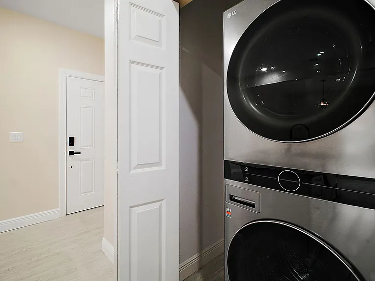 201 N Dewey St #202 — Photo 45
