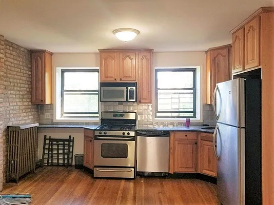 Rented by Brooklyn Heights Real Estate Inc | media 3