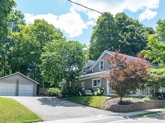 2nd image of 255 Macdonald St