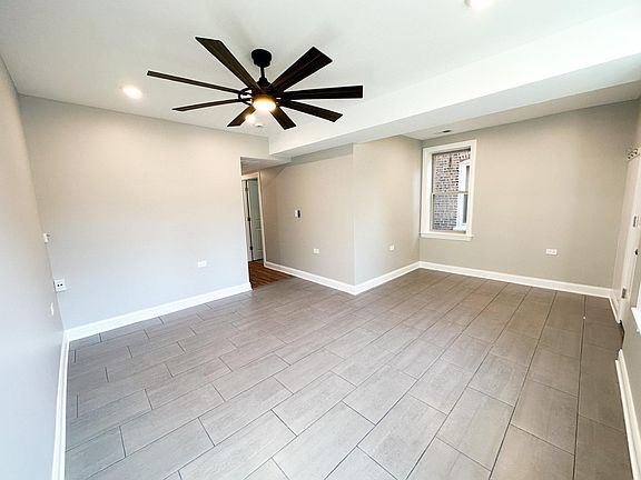 2nd image of 2440 W Augusta Blvd #G