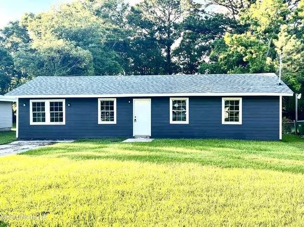 3507 Lawrence St, Moss Point, MS 39563