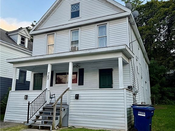 3rd image of 707 Spring St