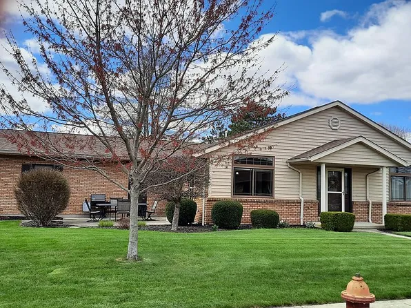 27 Bear Dr, New Bremen, OH 45869