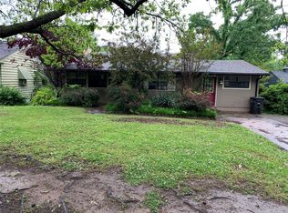 1922 Crestview Dr, Bartlesville, OK 74003