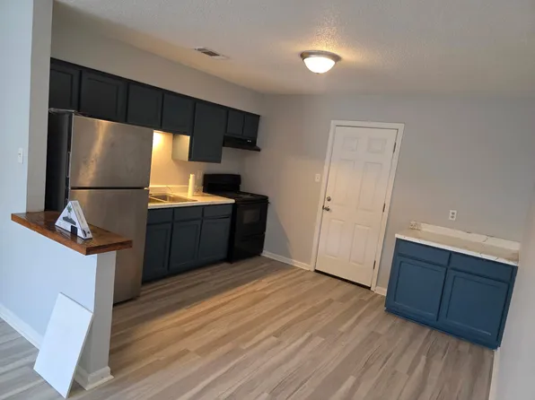 2804 34th Ave APT E3, Gulfport, MS 39501