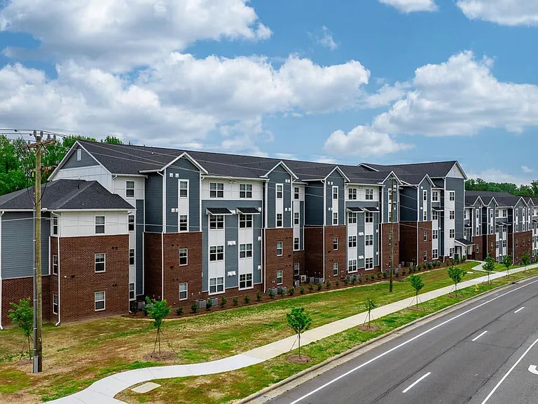 Northlake Center Apartments — Photo 33