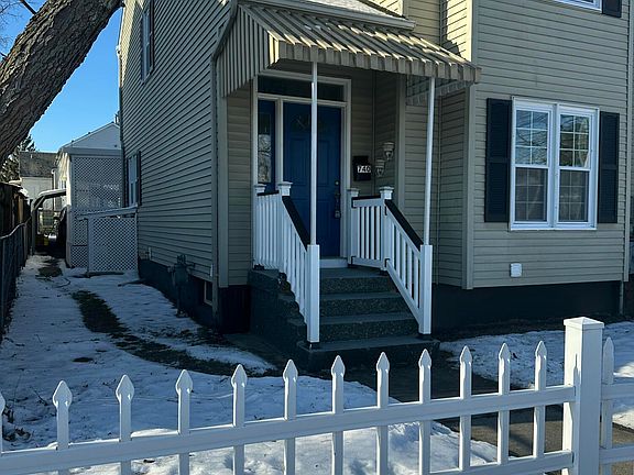 3rd image of 740 Hamilton Street