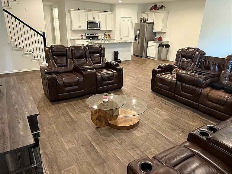 2914 Roman Forest Blvd — Photo 3