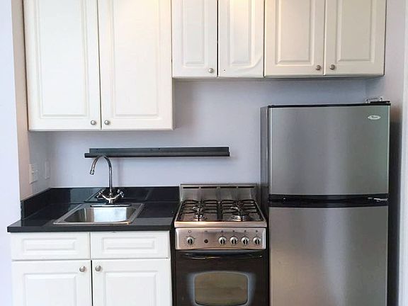 4th image of 28 King St APT 16