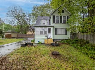 714 Valley Dr, Syracuse, NY 13207