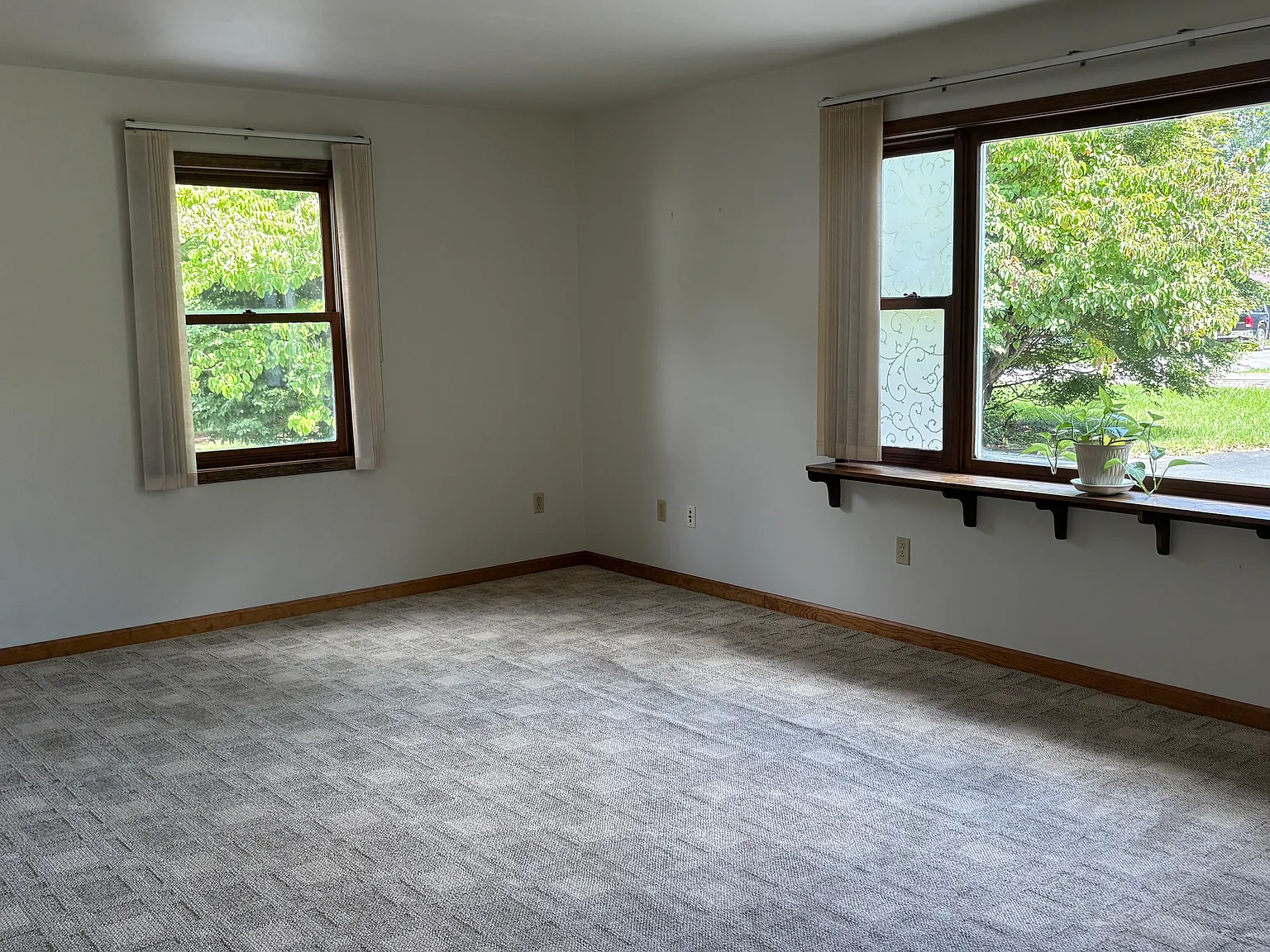 2 bed, 1300 sqft, $1,950 — Photo 4