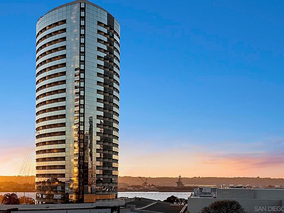 5th image of 100 Harbor Dr Unit 704