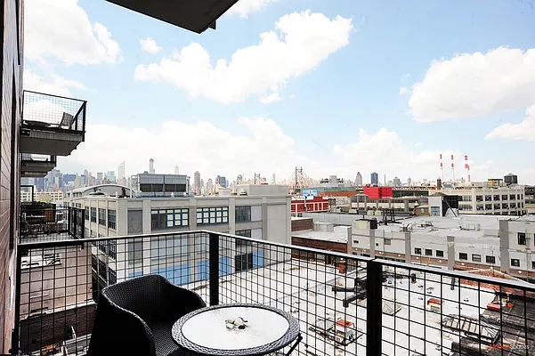 Sold by Modern Spaces | media 3