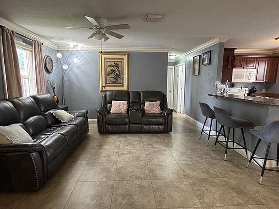 5th image of 5636 NE 5th Avenue