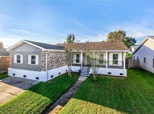 3740 Sue Ker Dr, Harvey, LA 70058