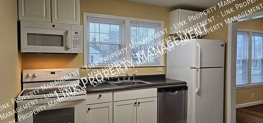 Coming December! Don't Miss This Charming Remodeled 2 Bedroom Convenient To Downtown Chattanooga,... — Photo 4