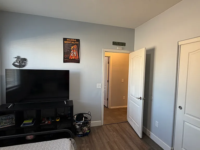 726 S Harry P Stagg Dr #1 — Photo 2