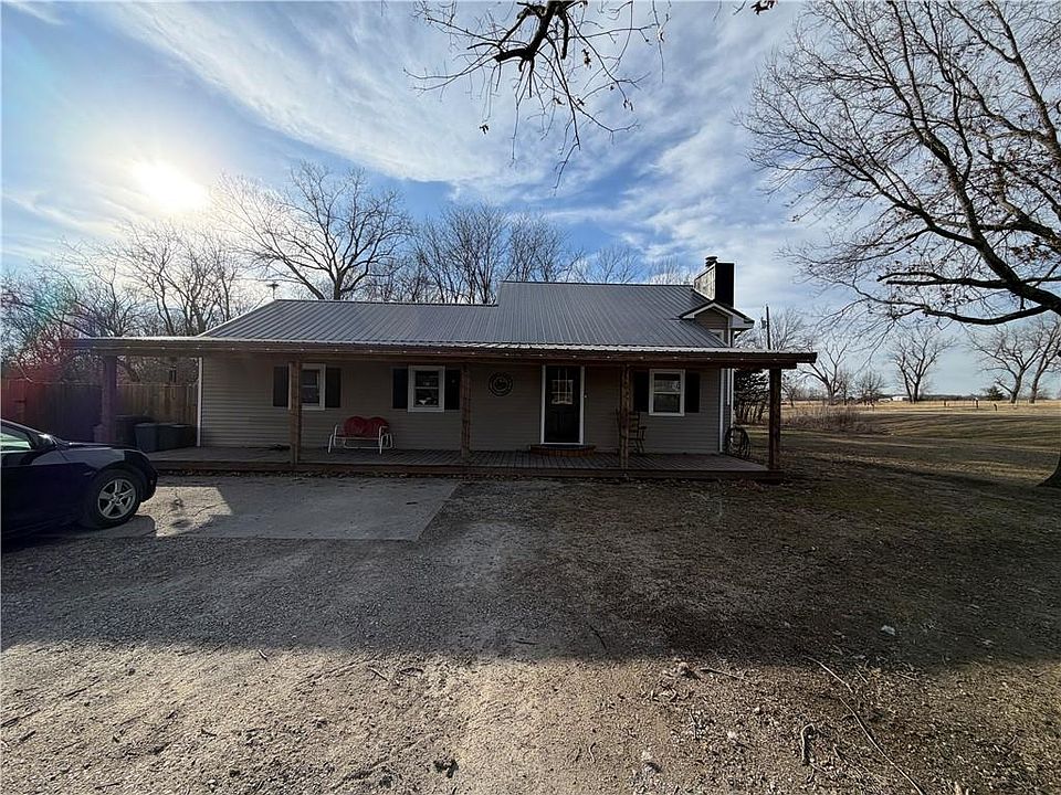 1st image of 8549 SE 116th Hwy