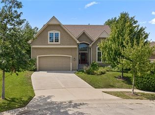 24522 W 91st Pl, Lenexa, KS 66227