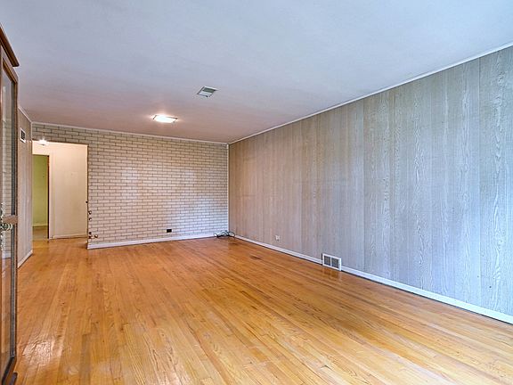 5th image of 1705 S Ashland Ave