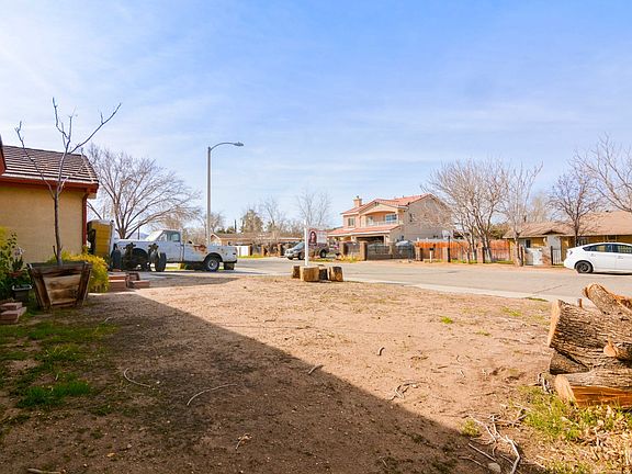 4th image of 38650 27th St E