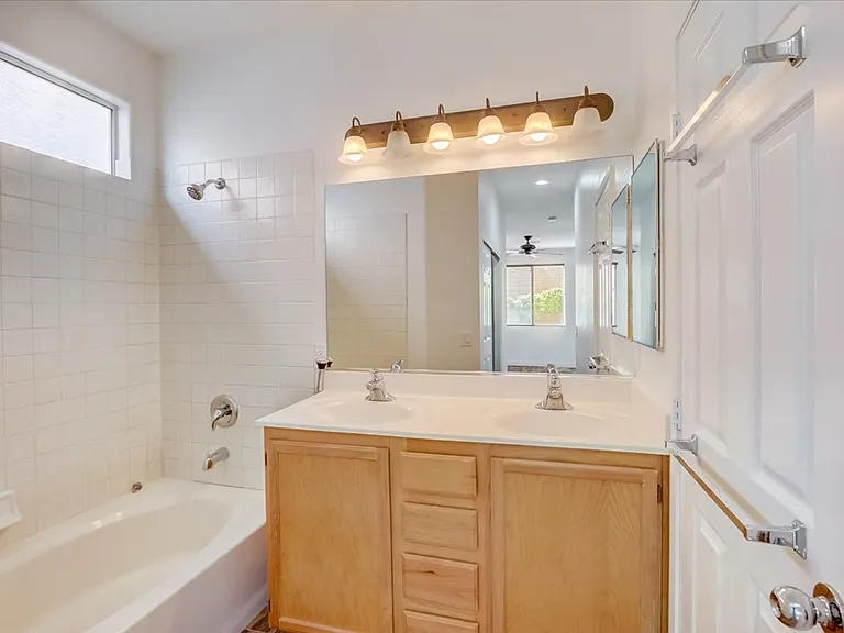 10948 Positano St — Photo 22