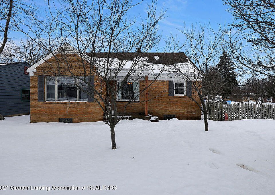 1st image of 3811 N Grand River Ave