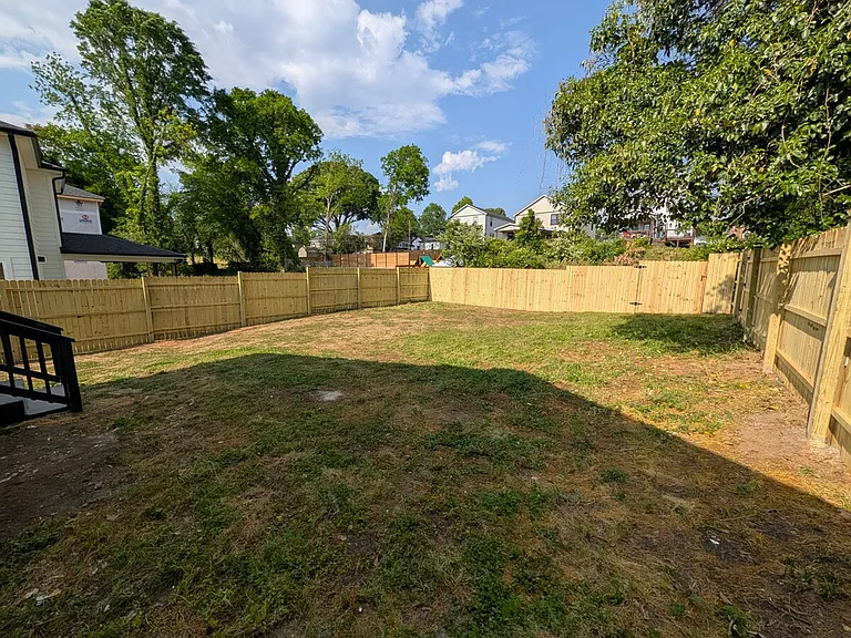 114 Valentine St #ID1523811P — Photo 12