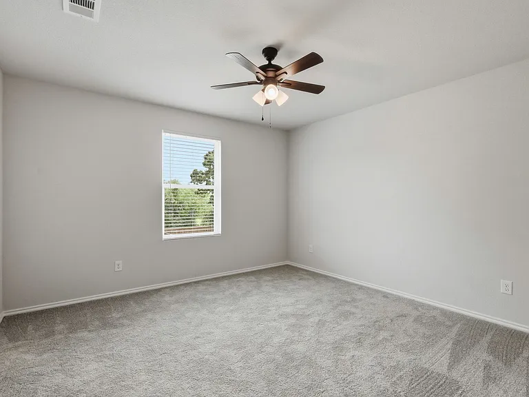 832 Eagles Nest Dr — Photo 14