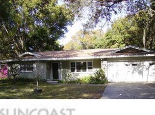 399 Velma Dr E, Largo, FL 33770