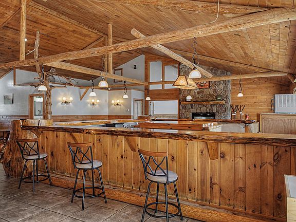5th image of 2624 Holiday Lodge Ln