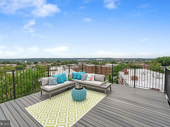 2nd image of 1143 Summit St NE #2