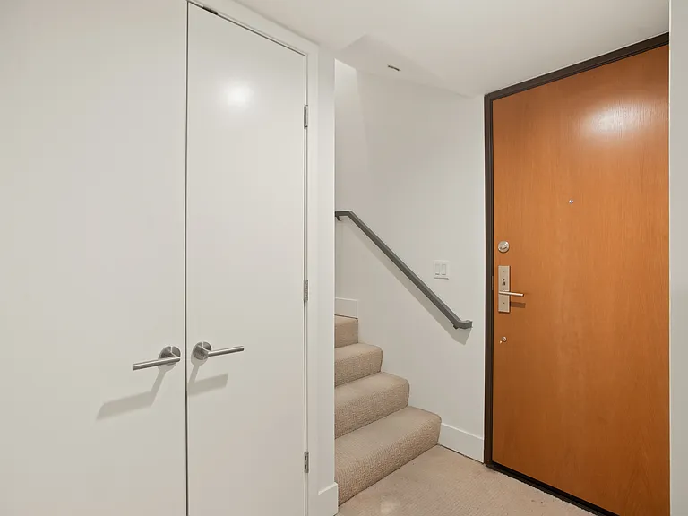 11715 Goshen Ave #302 — Photo 26