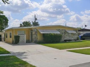 724 Hibiscus Dr, Royal Palm Beach, FL 33411
