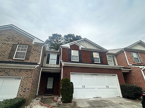 2nd image of 186 Bellewood Oak Dr